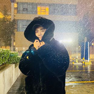 Ф����ͬ��ѩ��ñ���Ӻ�ů����Ƥ������Ůë�����Bñ���¶�