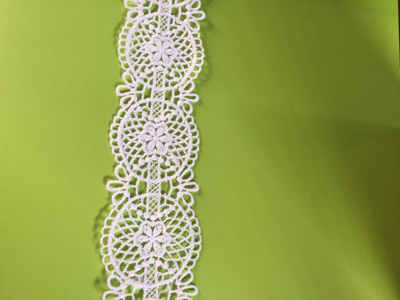 供应牛奶丝水溶花边条码连条现货服装辅料服饰绣花宽花边花纹