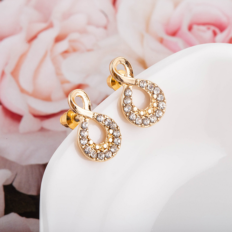Nouvelle Corée S925 Argent Aiguille Géométrique Diamant Irrégulier Boucles D&#39;oreilles À La Mode Simples display picture 4