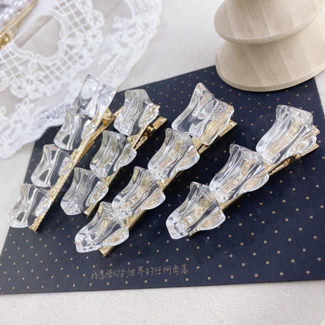 Fashion Acrylic Clip Cube Hair Clip Bangs Hairpin Women's Back Card Wholesale Nihaojewelry display picture 3