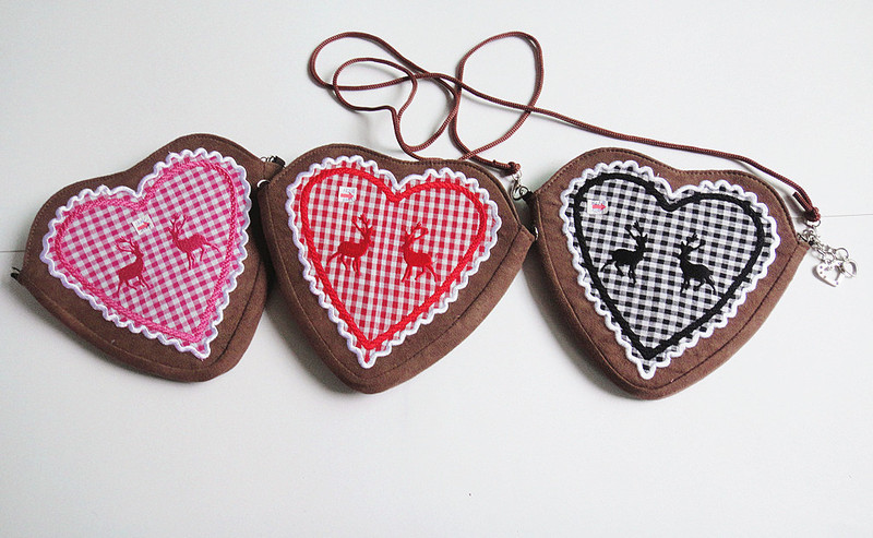 2020 factory direct export Netherlands new fashion suede embroidered heart-shaped women's bag children's coin purse