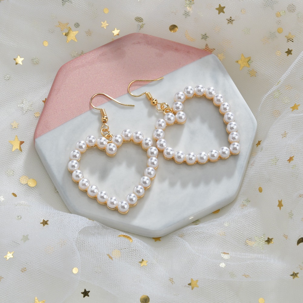 Cute Heart-shaped Sweet Earrings display picture 3