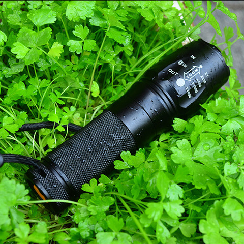 Cross-border hot selling T6 flashlight telescopic focus 878 bright light flashlight 26650 rechargeable zoom flashlight