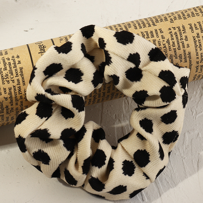 Fashion New  Leopard Print Fabric Hair Scrunchies display picture 10