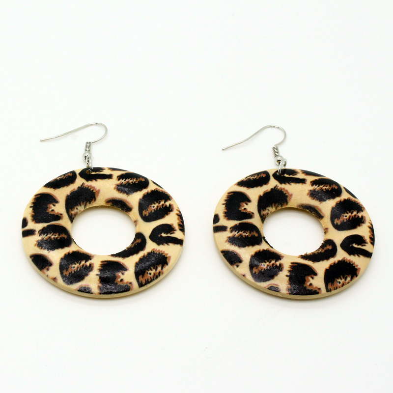 Pendientes Grandes De Madera Redonda Con Manchas De Leopardo Retro display picture 5