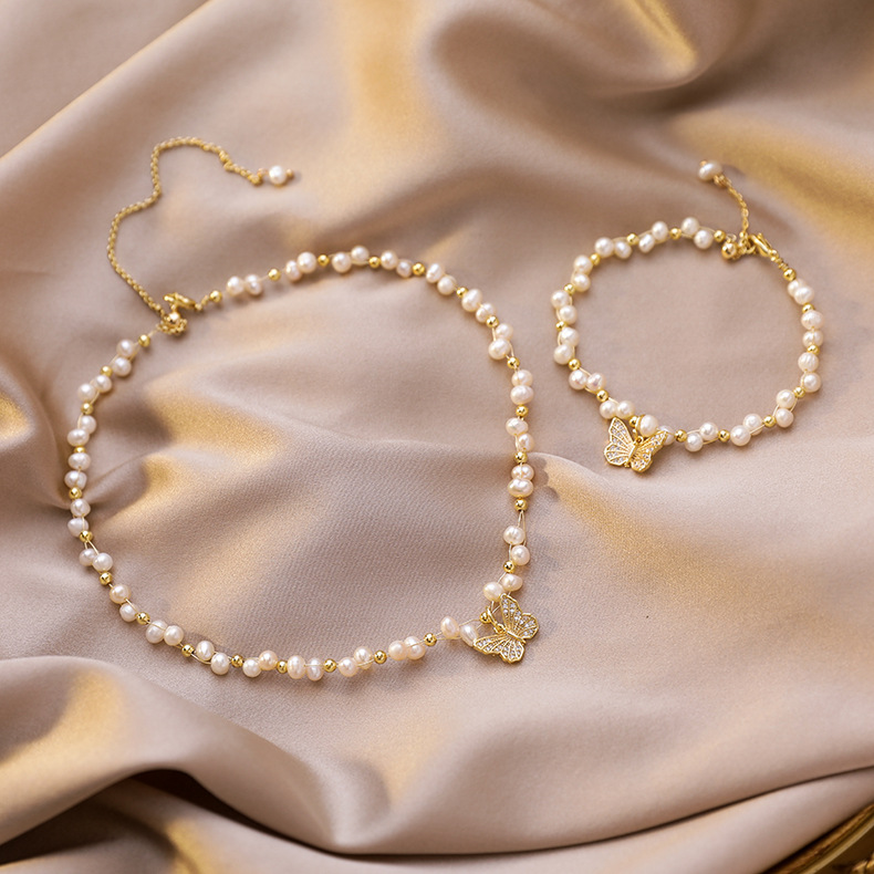 Perlen Armband Weiblich Ins Nischen Design Einfache Wald Schmetterling Exquisite Barock Perlen Armband Halskette display picture 4