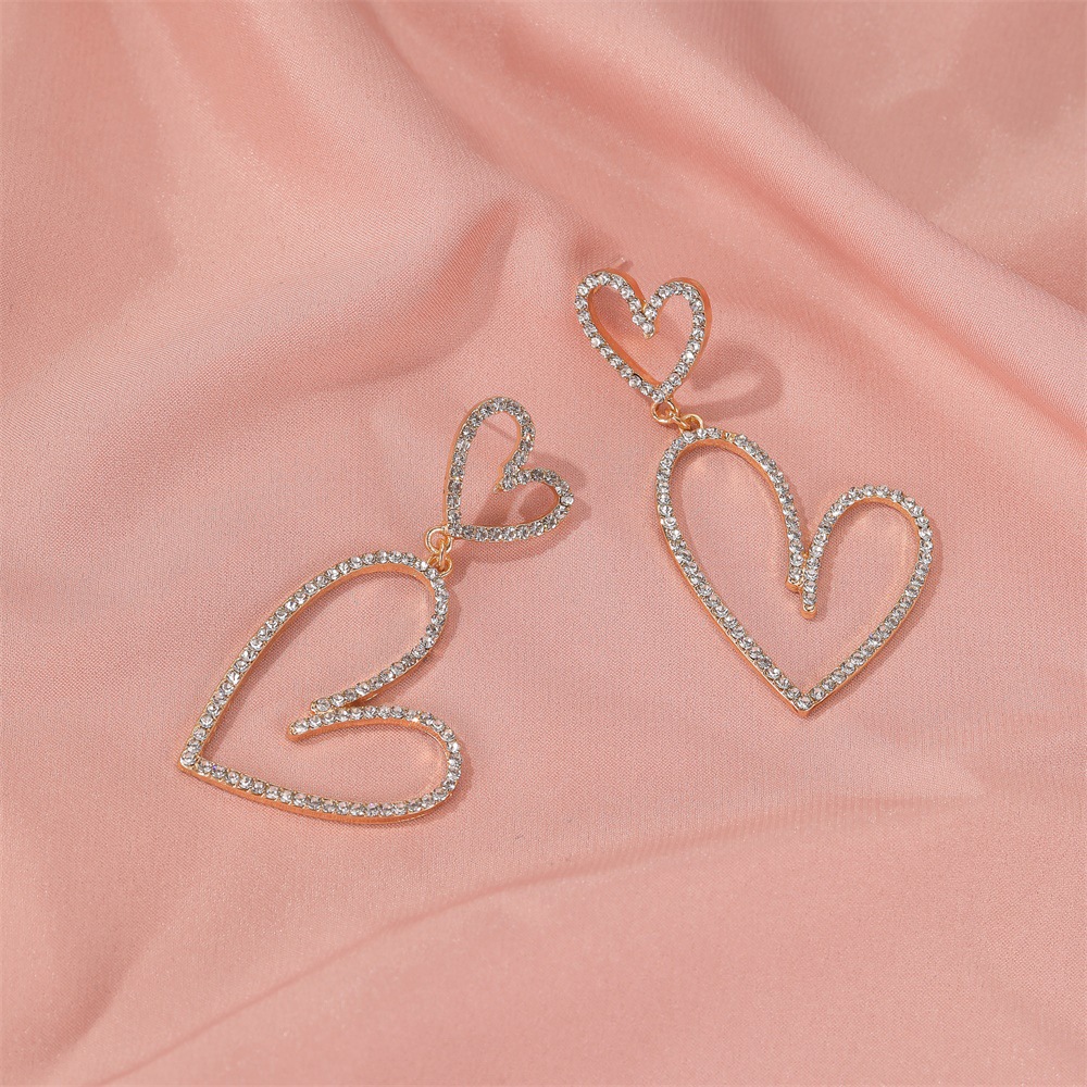 Exaggerated Long Diamond-encrusted Hollow Heart-shaped Earrings Micro-inlaid Double Heart Earrings Wholesale Nihaojewelry display picture 7