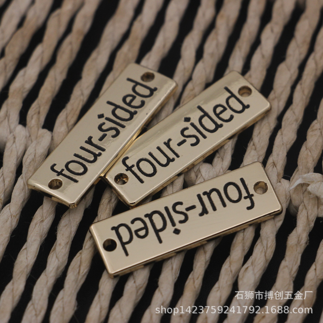 【厂家爆款】服装服饰字母标牌 个性LOGO铭牌 时尚金属商标定制