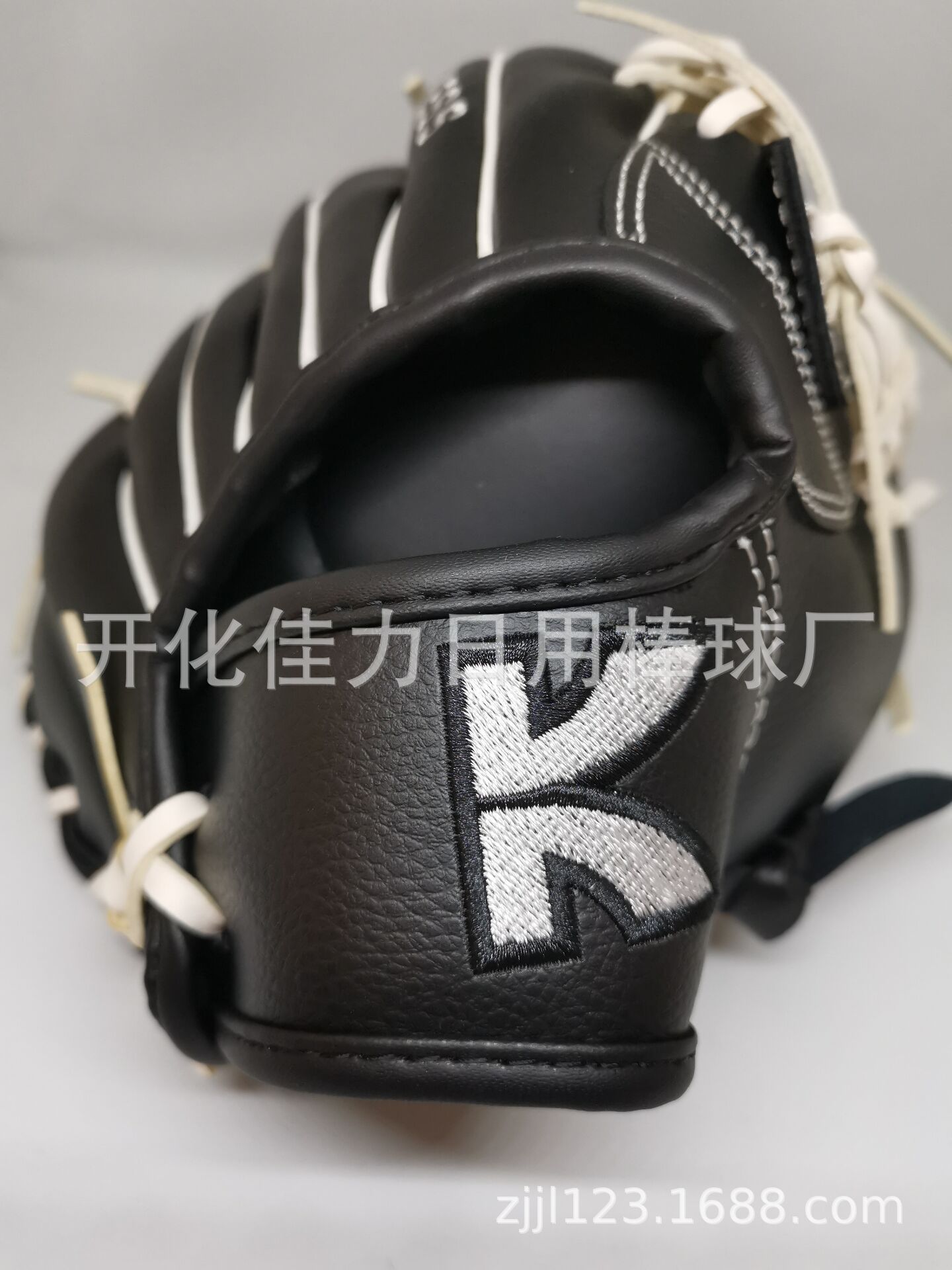 240E08F015AD5D832C4BC23F5B9057