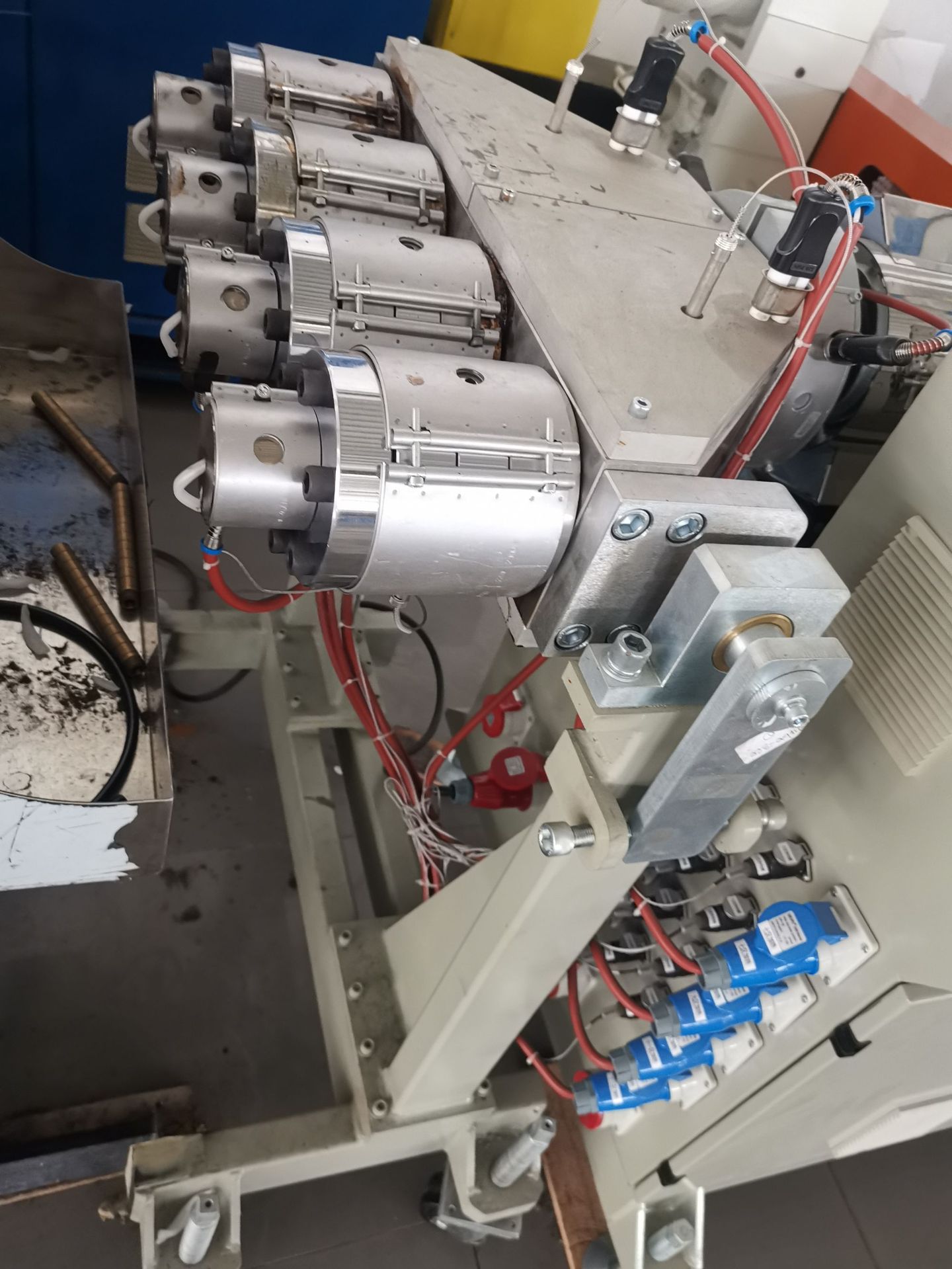 厂家直销PVCPAPPLDPE管材设备拉管设备