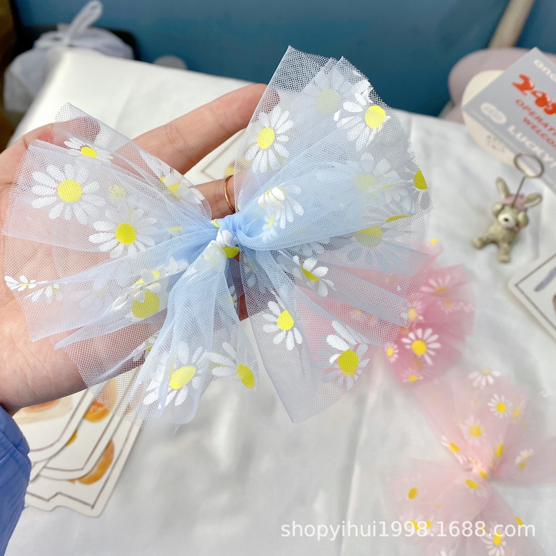 7008D37E-A3B2-4D00-8A36-3C644B