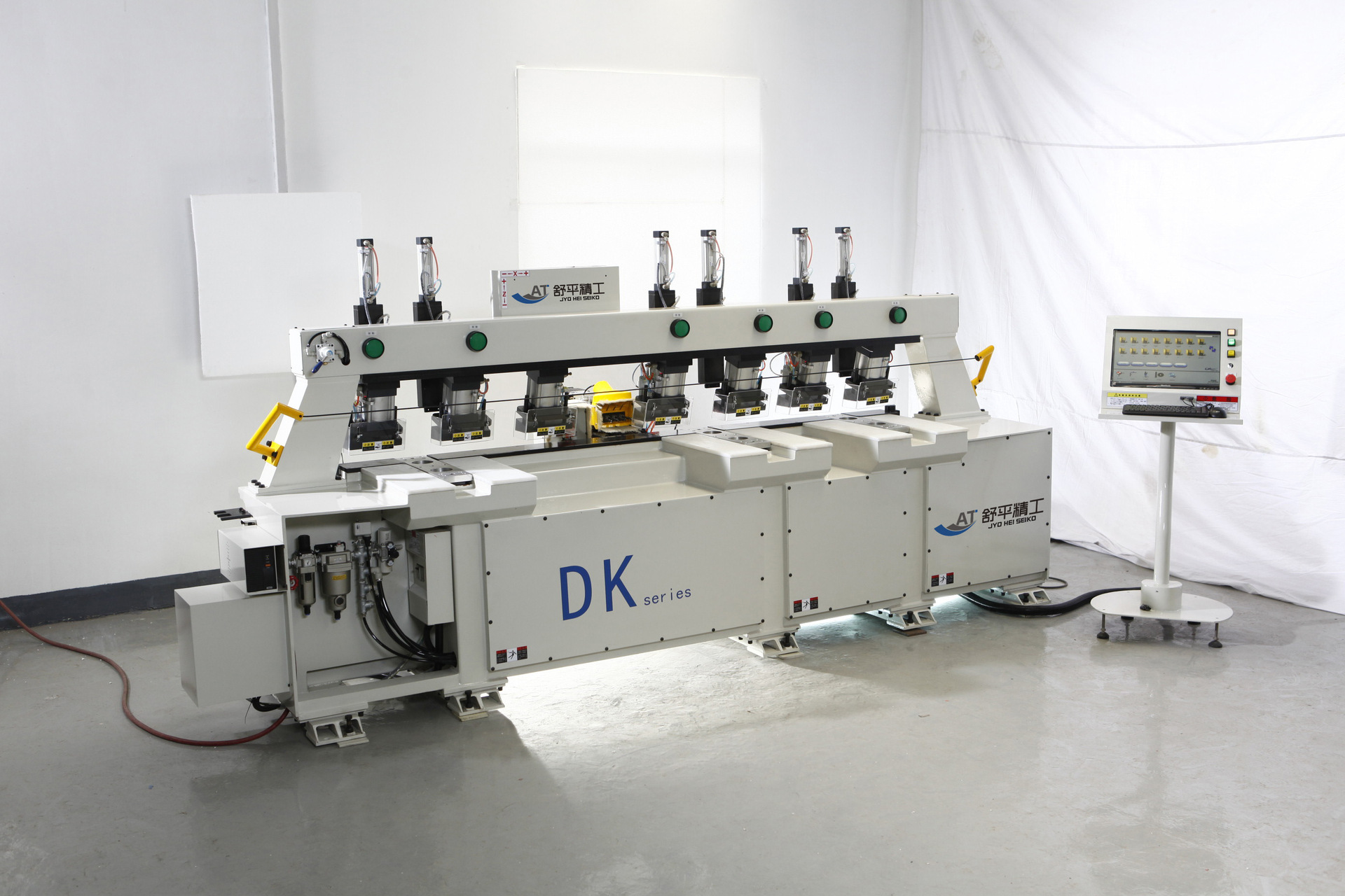 拼装门加工中心DKR--舒平数控木门加工中心