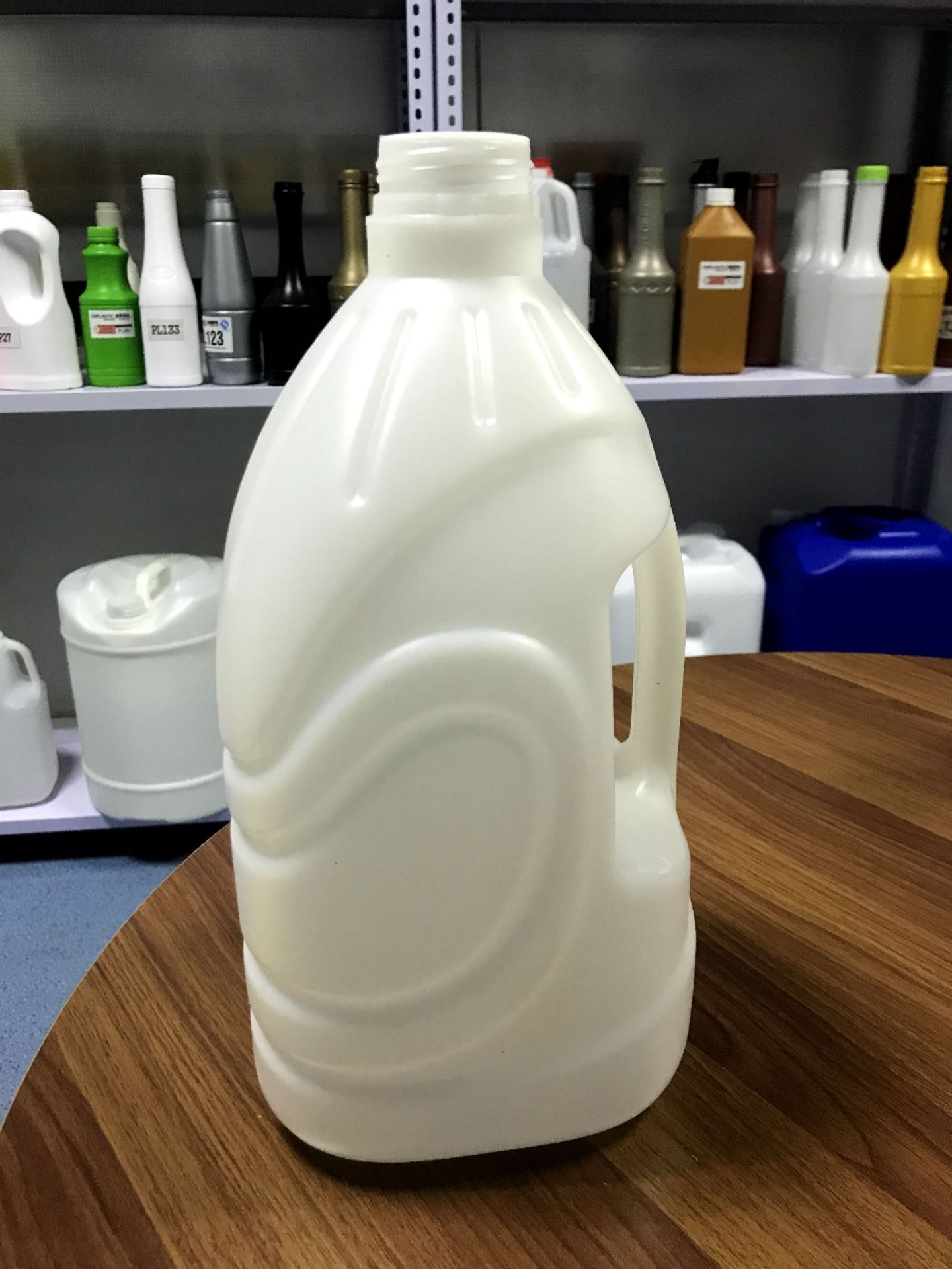 现货定制版糖浆瓶，4升商用果味糖浆专用瓶