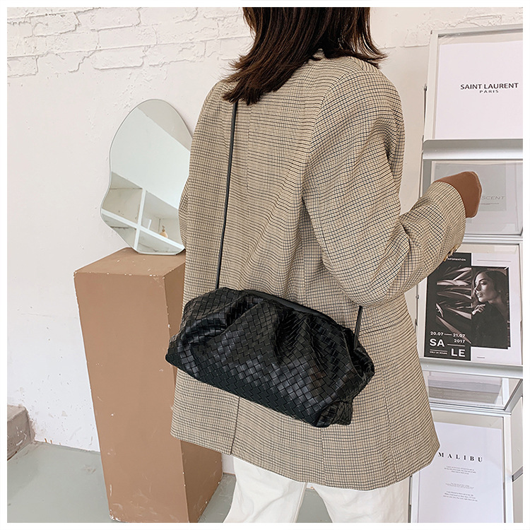 Nuevo Bolso Pequeño De La Nube Coreana De Moda De Moda display picture 20