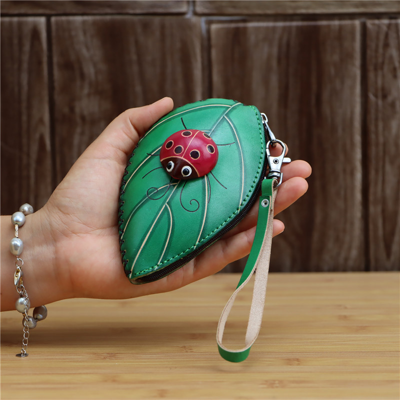 Top layer cowhide creative leaves Coccinella septempunctata mini coin purse tree leaves key bag hand bag