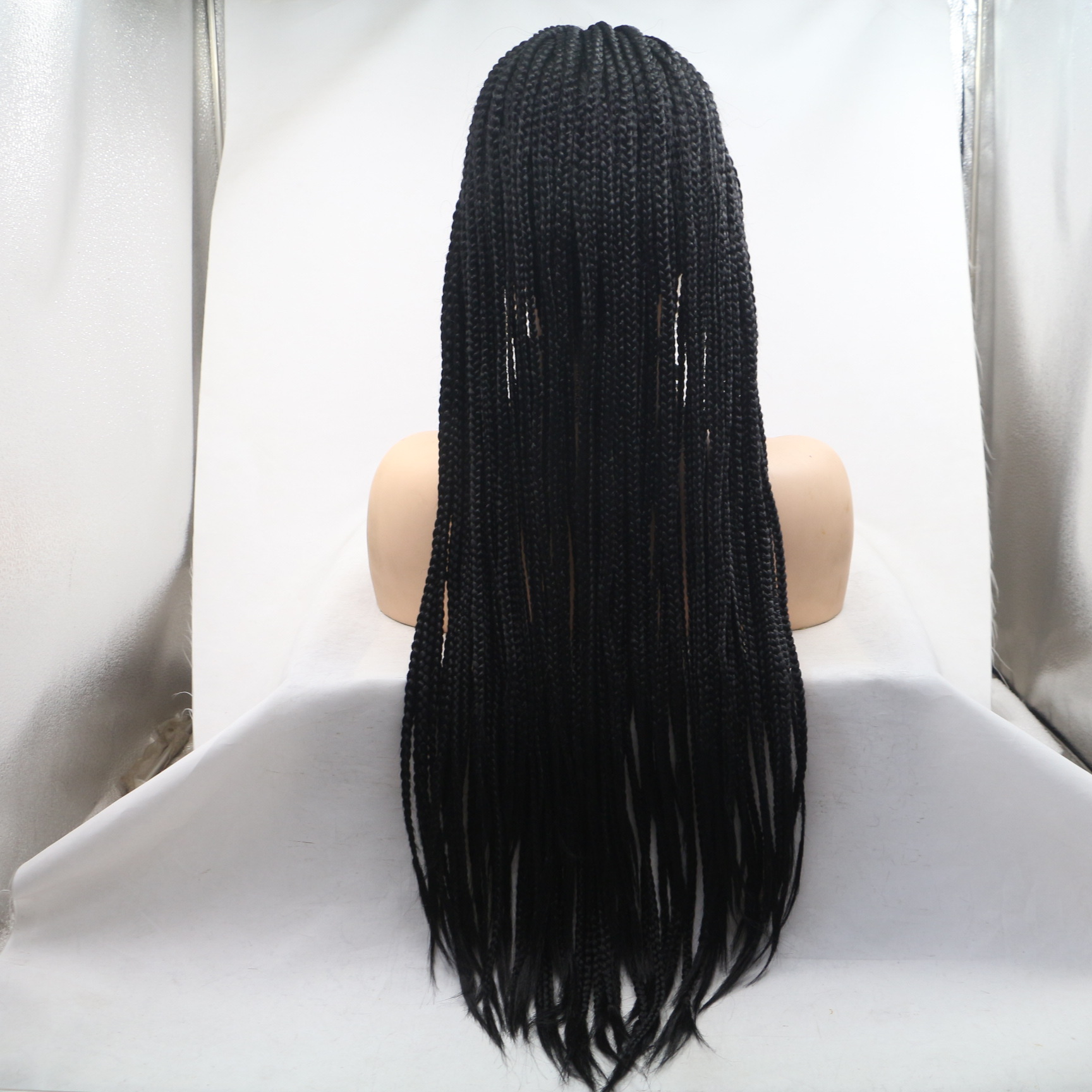 Comercio exterior Moda europea y americana Peluca de fibra química Mujer Negro Cabello largo y liso Trenza Tapa de seda de alta temperatura al por mayor