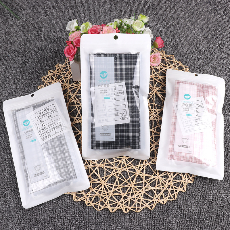 廠家供應壹次性三層防護口罩民用水刺布口罩防塵透氣成人口罩現貨