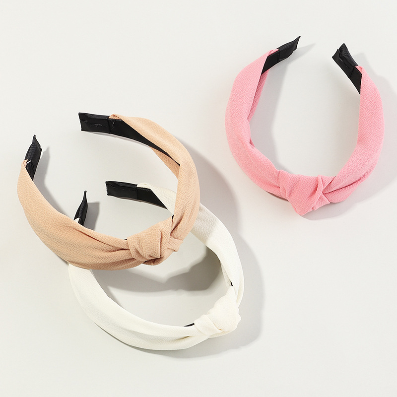 Simple Wide-sided Knotted New Solid Color Fabric Cross Headband Ladies Head Jewelry Wholesale display picture 2