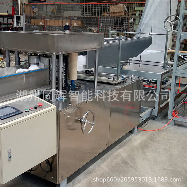 Mechanical automatic high speed folding sheet non-woven cloth