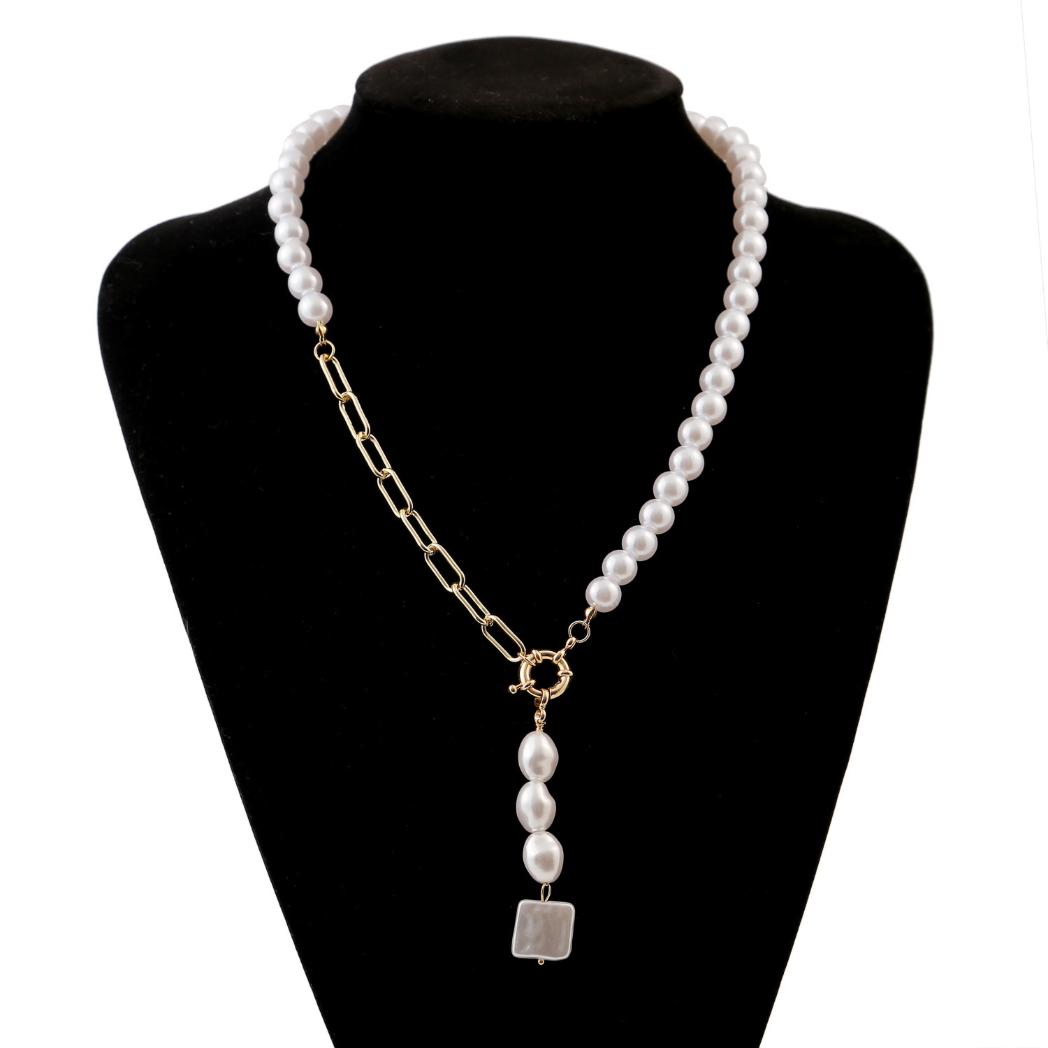 Korean New Fashion Asymmetrical Alloy Pearl Necklace Fashion Simple Retro Pendant Wholesale display picture 3