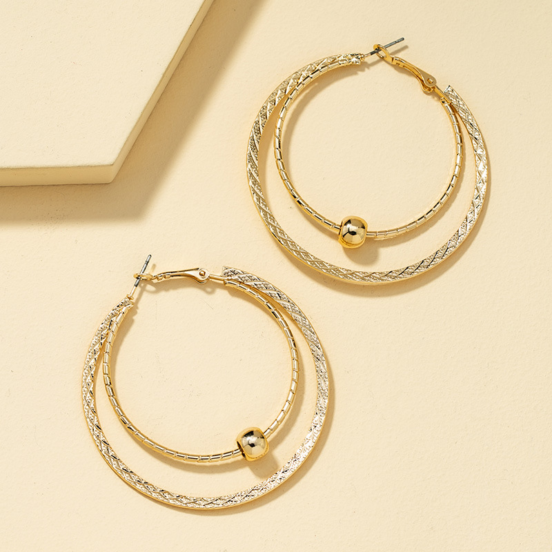 New Fashion C-shaped Earrings display picture 2