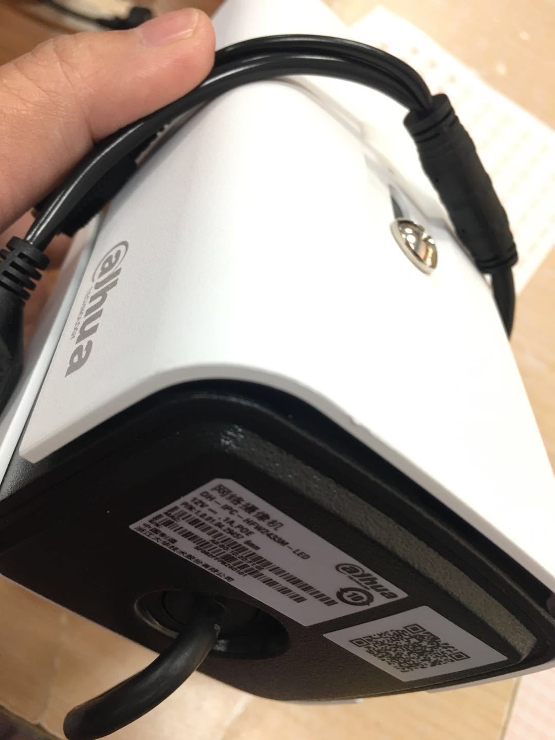 厦门DH-IPC-HFW2433M-LED全联保安装枪机摄像机全彩POE免插电源