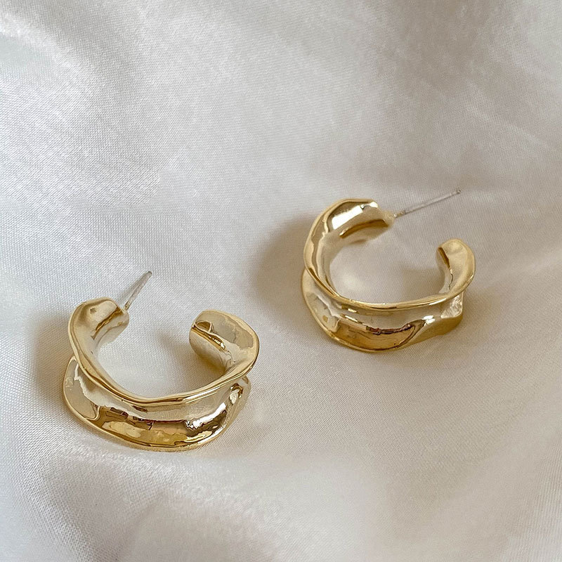 Boucles D&#39;oreilles Torsadées Irrégulières Coréennes En Gros display picture 1