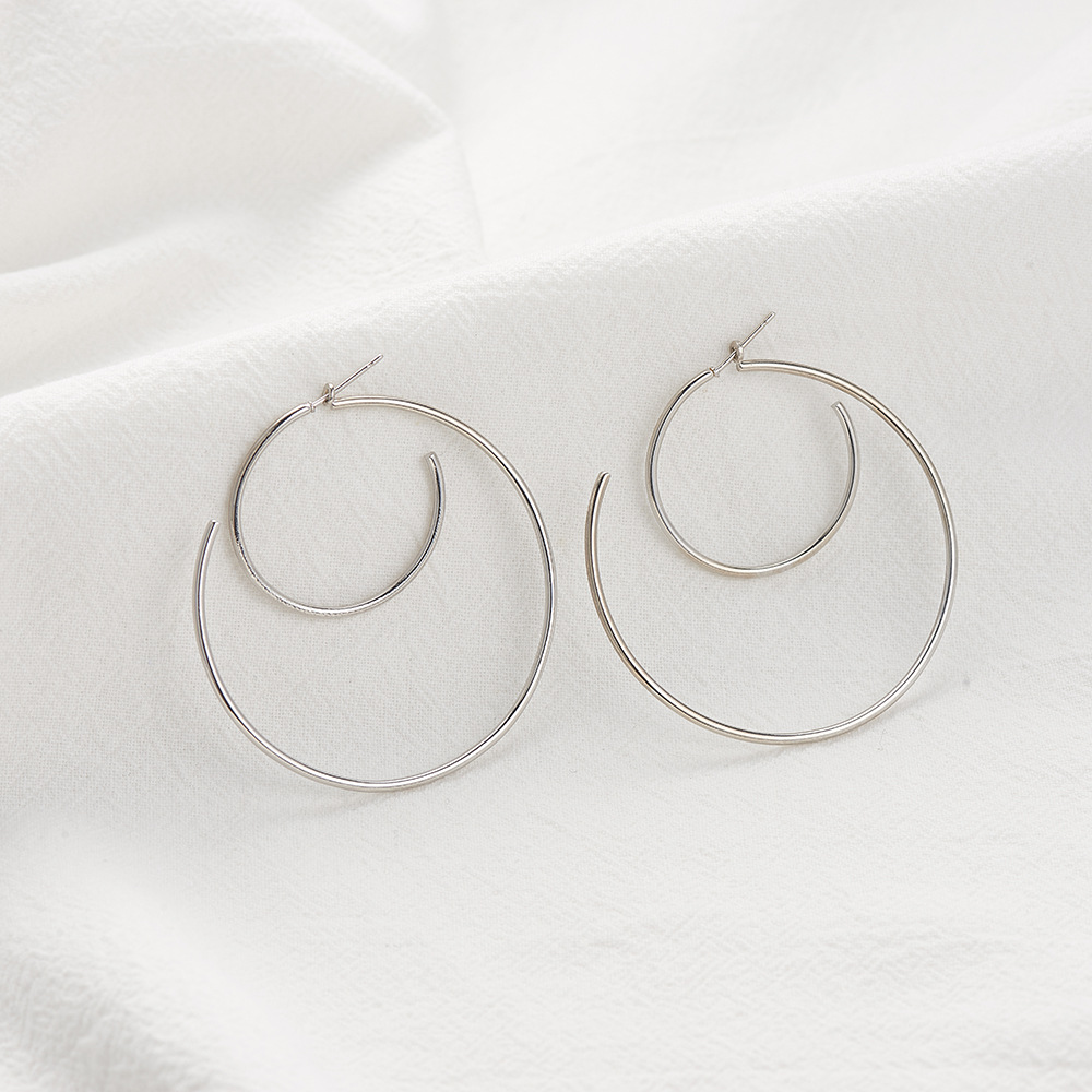 New Simple Metal Geometric Circle Spiral Big Earrings Wholesale display picture 9