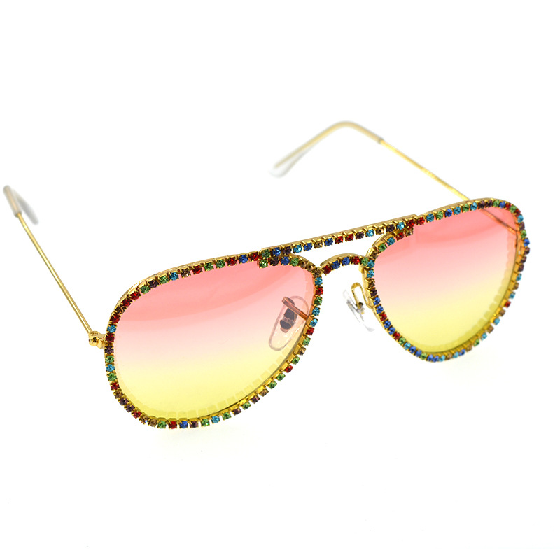 Mode Simple Nouvelle Élégante Marée Féminine Diamant Avant-garde Lunettes De Soleil Oeil De Chat Personnalité Lunettes De Soleil Cool Nihaojewelry Gros display picture 10