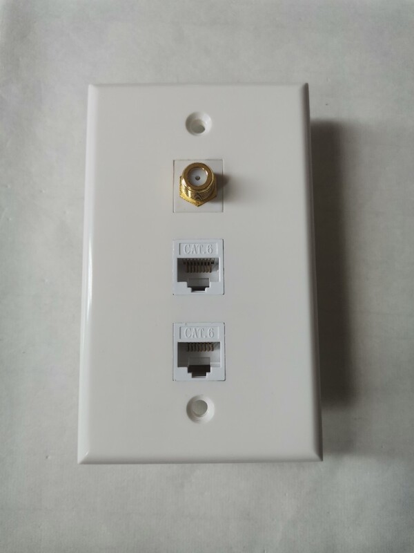 2 Ports cat. 6 Network Plus? F Head Panel cat. 6 Plus F Head In-line Network Panel 2 Ports cat. 6 Network Plus? F Head Panel cat. 6 Plus F Head In-line Network Panel