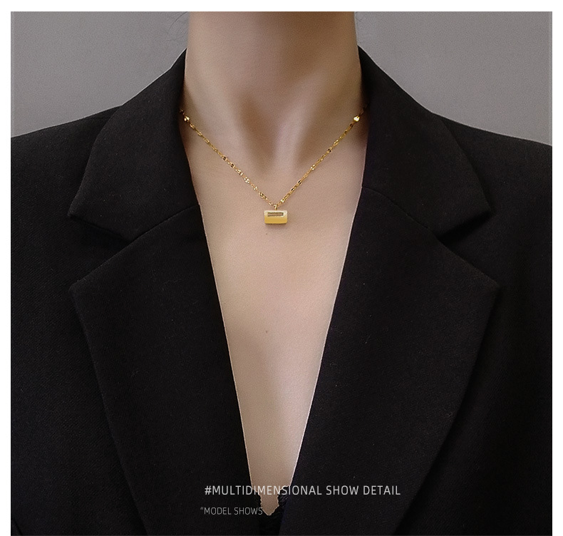 Fashion Gold Lock Pendant Geometric Titanium Steel Necklace For Women Wholesale display picture 7