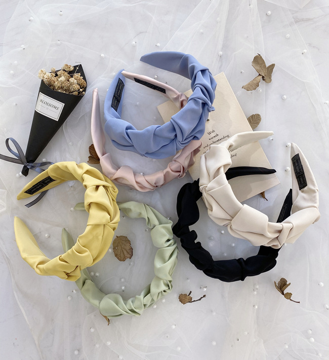 Korean Fold Headband Candy Solid Color Wide Edge Knotted Face Wash Headband Simple Hair Hole Head Band Wholesale Nihaojewelry display picture 18