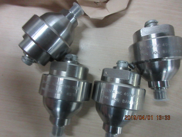 AC40-1/4-120微型蓄能器 原装德国，机床特价，厂家批发特价 哈威