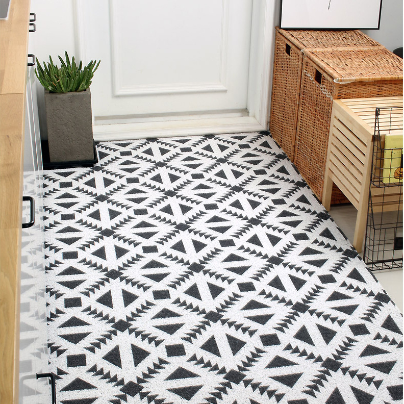 Wear-resistant carpet for home use