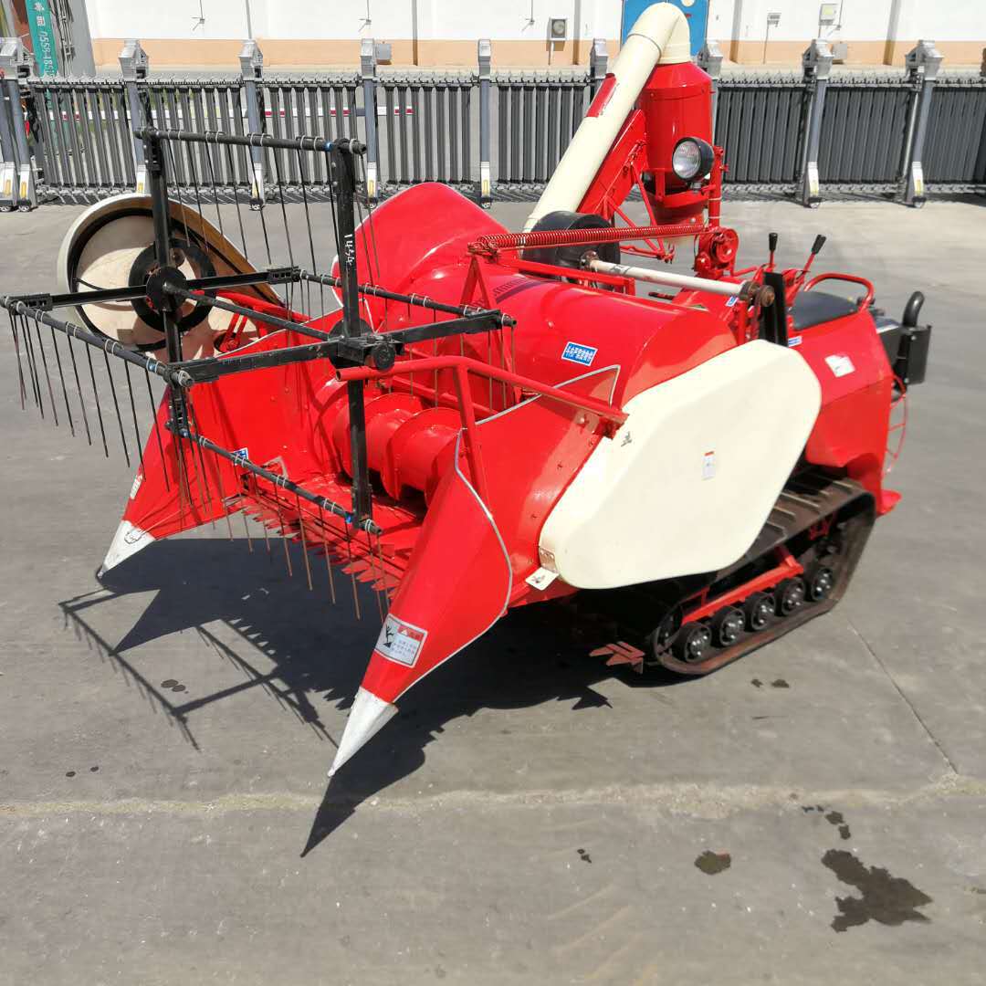 小块地用小型稻麦联合收割机履带式直接出粒自动装袋操作简易