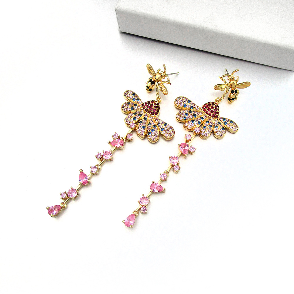 New Fashion Copper Inlaid Zircon Earrings 925 Silver Needle Hypoallergenic Earrings Bees And Flower Earrings Wholesale Nihaojewelry display picture 2