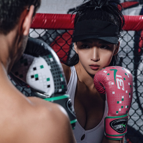 BN boxing gloves for adult men and women Sanda fighting professional training breathable checkered MMA Muay Thai fighting gloves