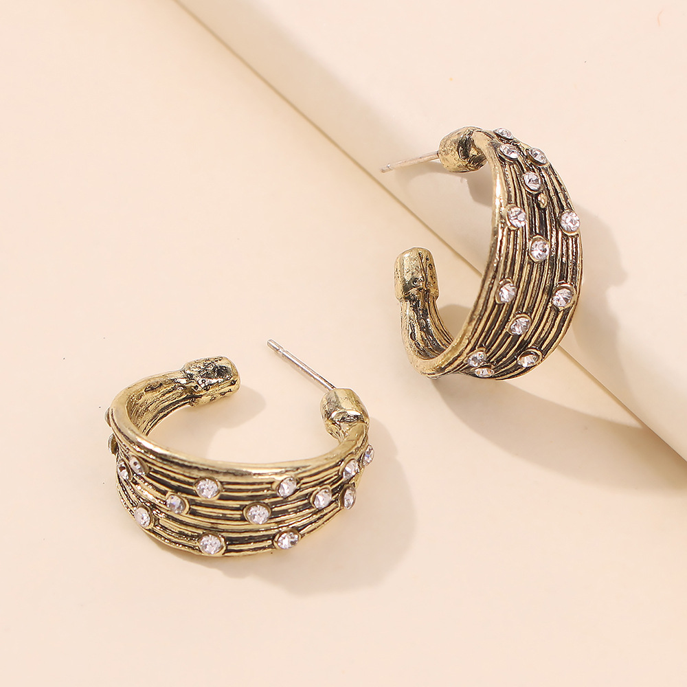 Simple Retro C-shaped Imitation Diamond Earrings display picture 7