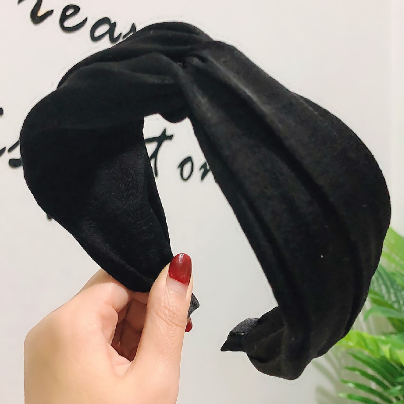 Korean Wave  Fashion Wide-brimmed Solid Color Cross-knotted Fabric Hair Accessories Mori Girl Hair Hoop Wholesale Nihaojewelry display picture 12