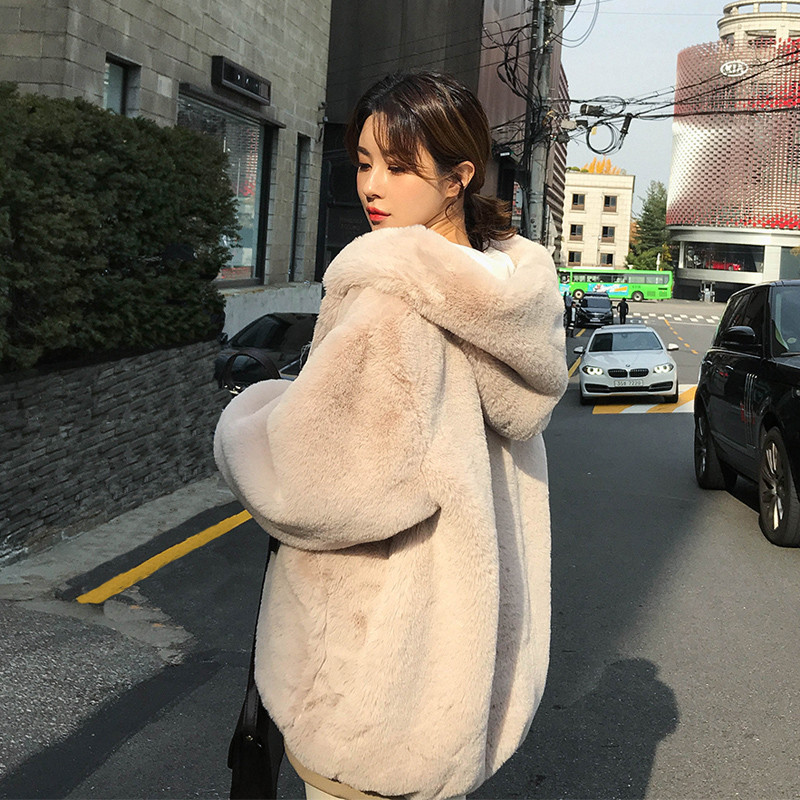 2020韩版宽松毛绒绒外套女冬仿獭兔毛皮草中长款新款加厚连帽大衣