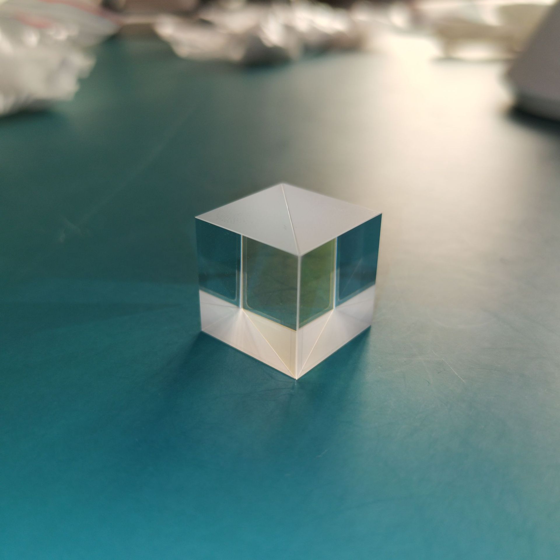 光学玻璃材质 R:T 10:90 双胶合分光棱镜