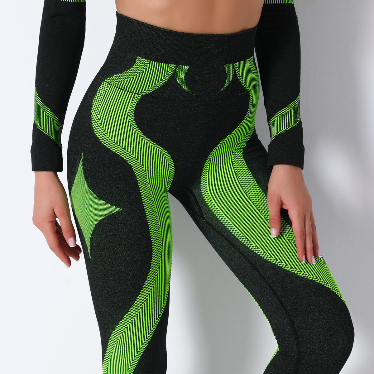 pantalones de fitness a rayas sexy sin costuras que levantan la cadera NSNS11055