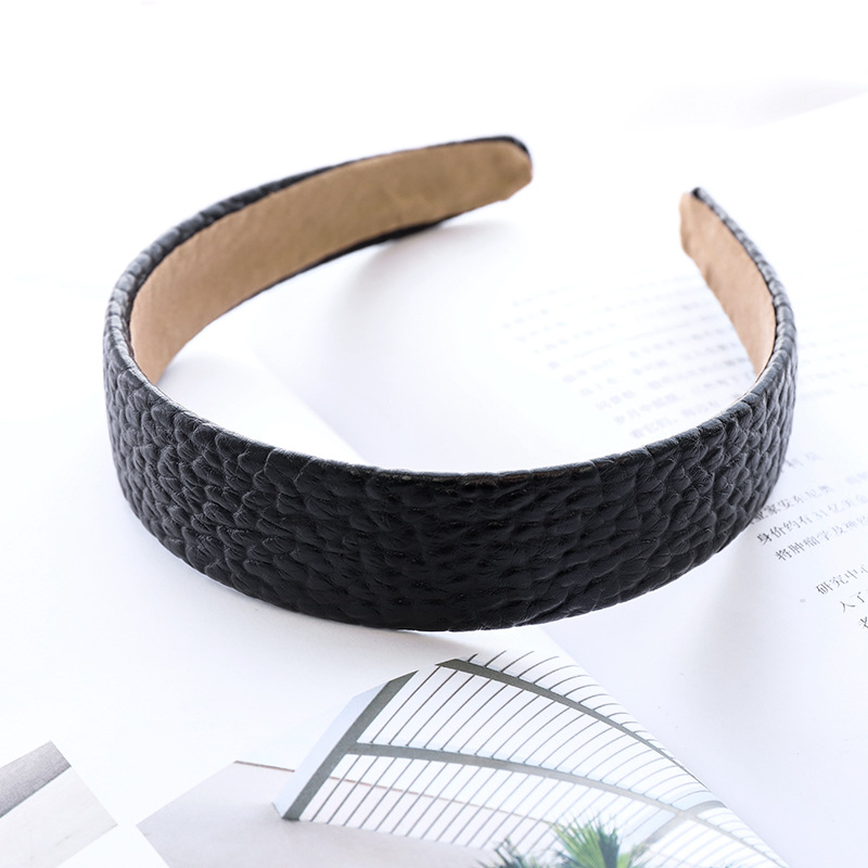 Simple  Texture Pu Leather Headband display picture 6