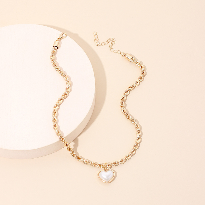 IG Style Simple Style Heart Beaded Alloy Rope Chain Pendant Necklaces Wholesale display picture 3