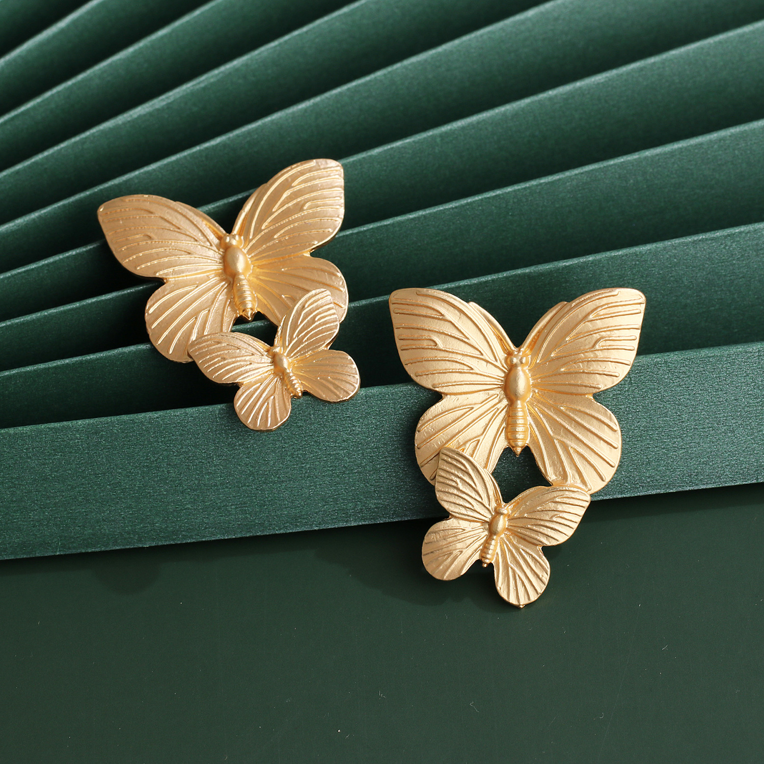 Jewelry Big Jewelry Metal Big Butterfly Wings Exaggerated Big Earrings Wholesale Nihaojewelry display picture 3