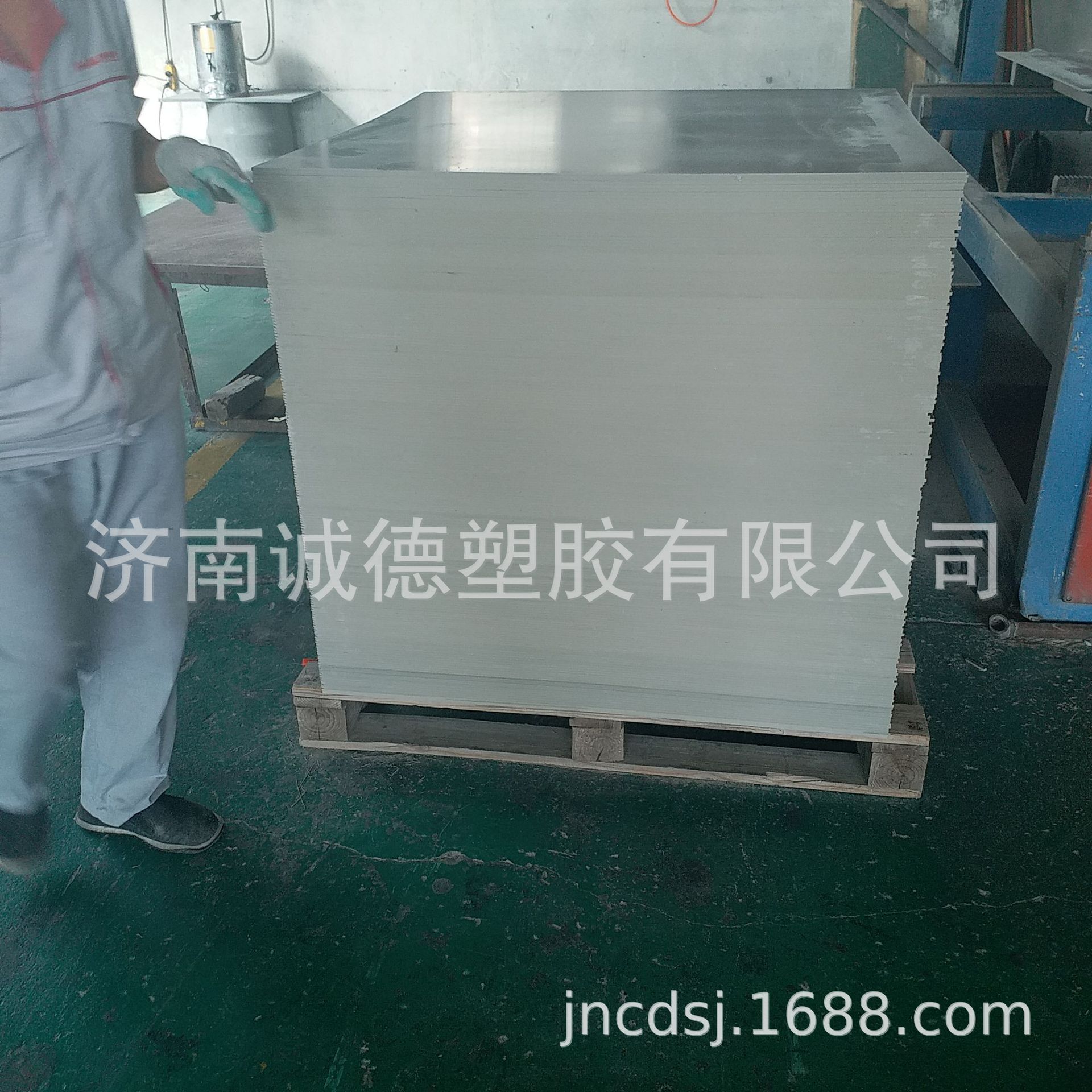 优质浅灰PVC塑料硬板黑色聚录乙烯板材防腐 PVC板材