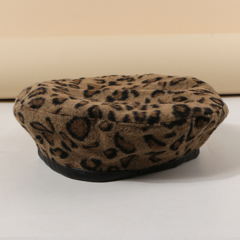 Hot Selling Fashion Retro Leopard Berethat Wholesale display picture 8