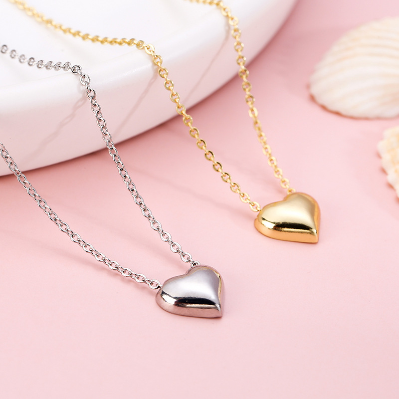Simple Style Heart Titanium Steel Plating Necklace display picture 3
