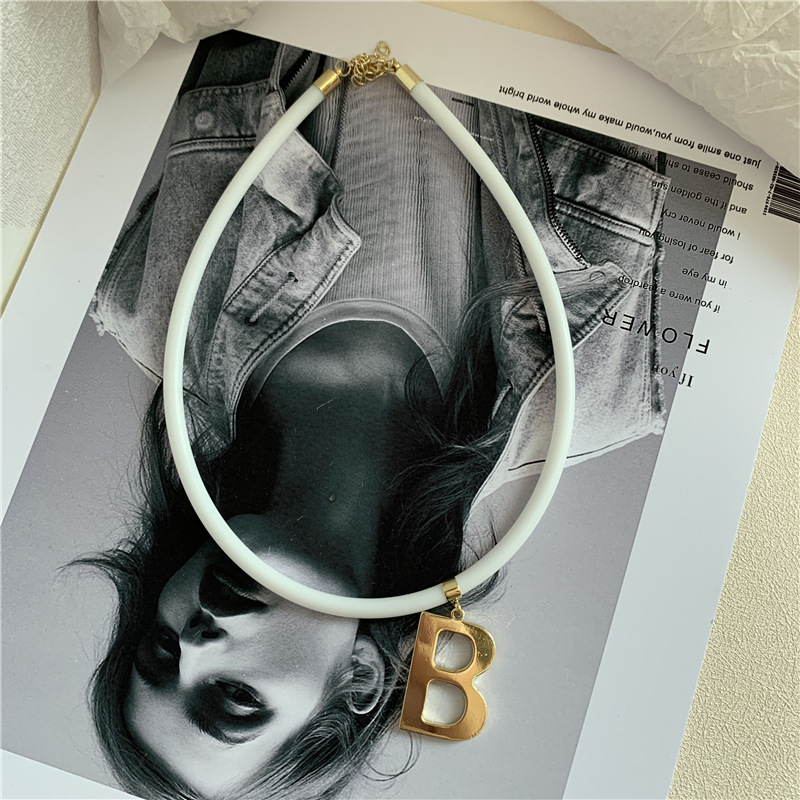 Korea The New Black And White Leather Rope Ring B Letter Pendant Choker Collar Ring Earrings Wholesale Nihaojewelry display picture 5