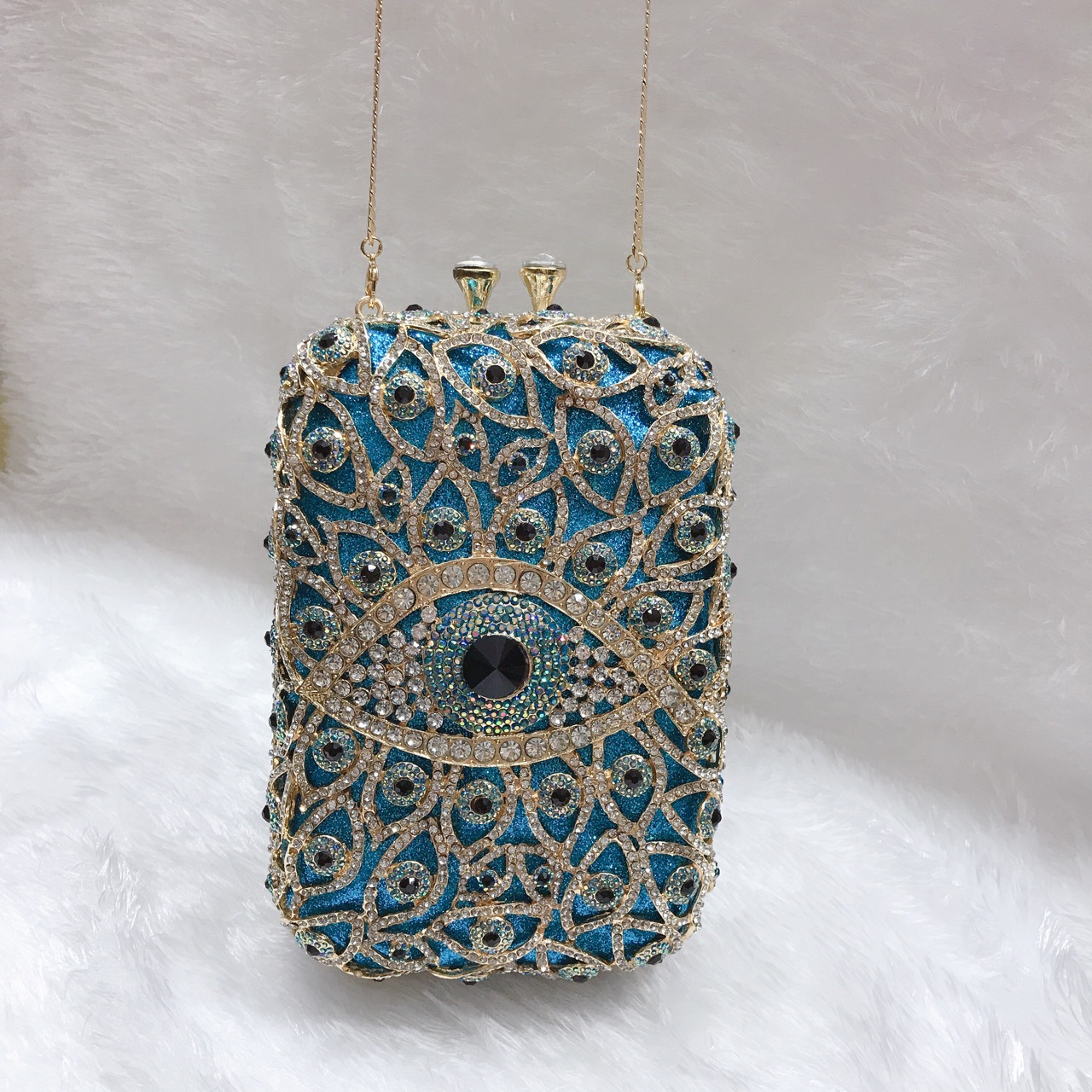 Túi clutch dạ hội đính đá pha lê kim loại rỗng kiểu dọc — Màu xanh lam, Vàng/Xanh đậm AB mắt, Màu bạc, Vàng/Con công xanh AB mắt chi tiết 21